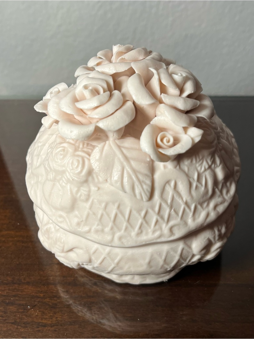 Vintage Albert E Price Soft Pink Porcelain Trinket Box w/ Lid of Roses